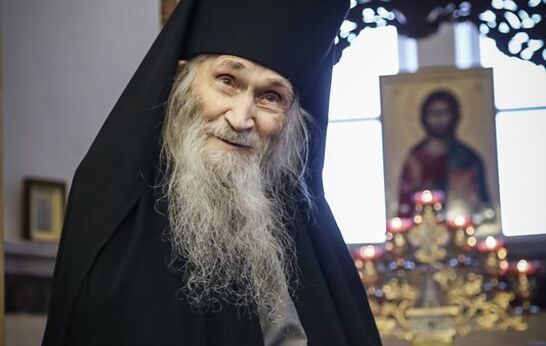 Cхиархимандрит Илий (Ноздрин) поздравил с 76-летием со дня рождения Святейшего Патриарха Московского и всея Руси Кирилла.