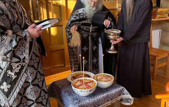 Схиархимандрит Илий (Ноздрин) совершил Богослужения в скиту Дмитрия Солунского.