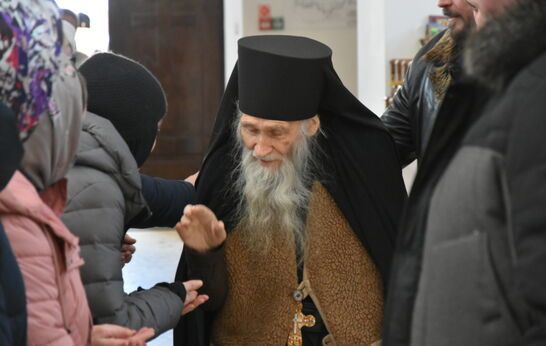 Митрополит Орловский и Болховский Тихон совершил Всенощное Бдение в храме Сретения Господня Духовно-православного центра 