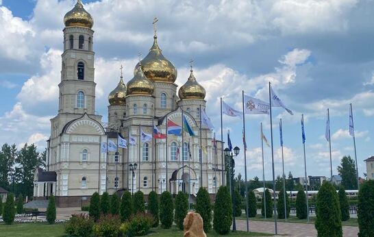 Схиархимандрит Илий совершил Всенощное бдение в канун праздника Святой Троицы.