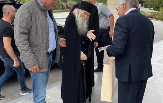 Схиархимандрит Илий (Ноздрин) и руководитель проекта «Вятский Посад» Цурков Г. Н. прибыли с паломническим визитом на Святую Гору Афон. 