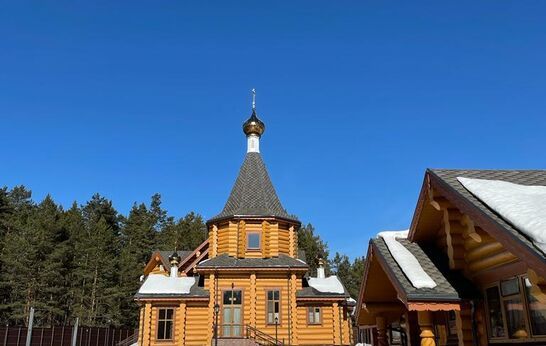 Схиархимандрит Илий (Ноздрин) совершил Божественную Литургию в скиту святого Великомученика Дмитрия Солунского.