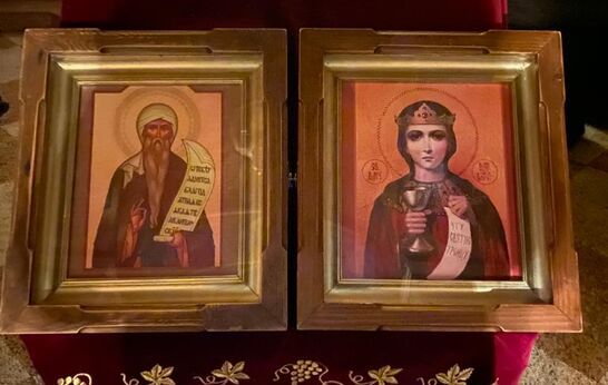 Схиархимандрит Илий (Ноздрин) сослужил епископу Тихвинскому и Лодейнопольскому Мстиславу в Свято-Троицком монастыре Александра Свирского.