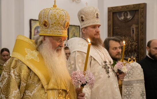 Схиархимандрит Илий (Ноздрин) сослужил двум Архипастырям в храме Сретения Господня.