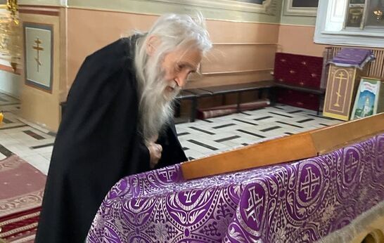 В канун дня памяти святителя Григория Паламы схиархимандрит Илий (Ноздрин) совершил Богослужение.