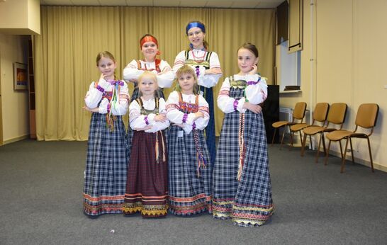 Новая неделя работы Православной Артели началась с приятных сюрпризов – репетиция участников фольклорного ансамбля «Вятушка» сегодня прошла в особой атмосфере и настроении.