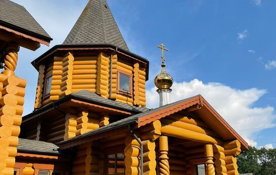 Батюшка Илий совершил Богослужение в скиту святого Великомученика Дмитрия Солунского.