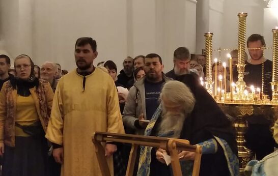 Cхиархимандрит Илий (Ноздрин) возглавил праздничную Божественную литургию в домовом храме женского монастыря в честь святых Жен-Мироносиц Калужской области села Клыково.