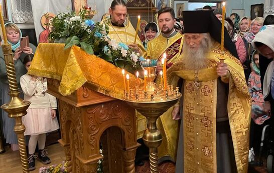 Схиархимандрит Илий возглавил Всенощное бдение в женском Иоанна-Мариинском монастыре Ставрополя.