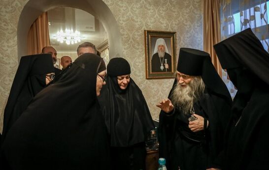 Схиархимандрит Илий (Ноздрин) и руководитель проекта 