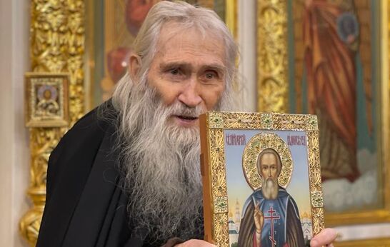 Схиархимандрит Илий (Ноздрин) и руководитель проекта 
