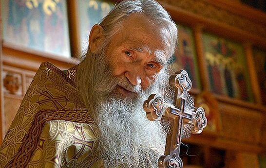 Схиархимандрит Илий (Ноздрин) поздравил православных россиян с Новым годом и приближающимся Рождеством Христовым.