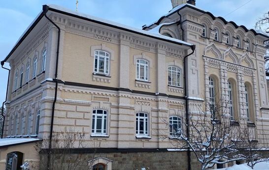 В день собора Пророка Предтечи и Крестителя Господня Иоанна, 20 января, духовник Святейшего Патриарха Московского и всея Руси Кирилла схиархимандрит Илий (Ноздрин) посетил Иоанно-Крестительский скит Оптиной Пустыни.