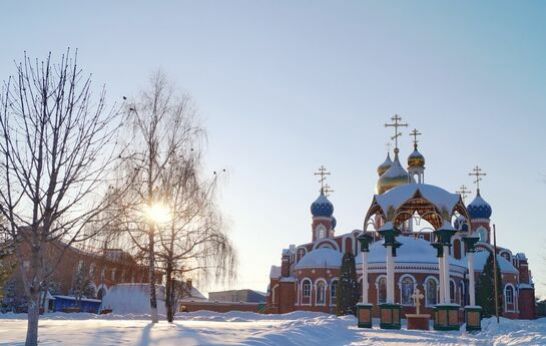Схиархимандрит Илий (Ноздрин) и Г.Н. Цурков посетили Свято-Воскресенский монастырь в Самаре
