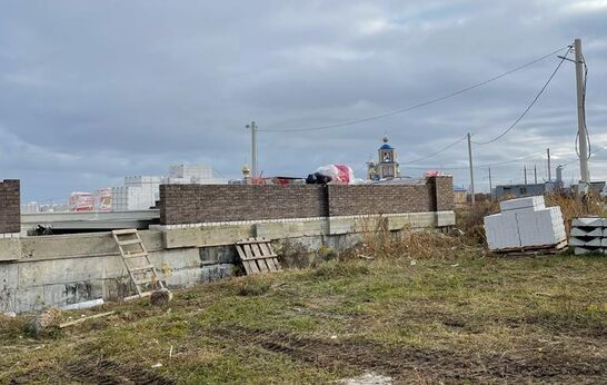 В подсобном хозяйстве «Орловский Колос», активно продолжается строительство сельскохозяйственной гимназии имени П.А. Столыпина.