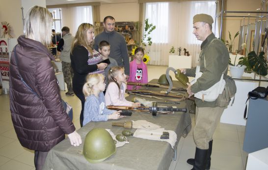В «Вятском Посаде» отметили праздник Казанской иконы Божией Матери и День народного единства