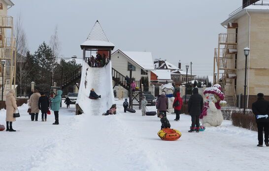 В Вятском Посаде открыта ледяная горка!