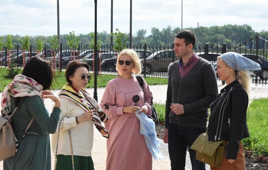 Лера Кудрявцева и Екатерина Гордон посетили Духовно-православный центр «Вятский Посад».