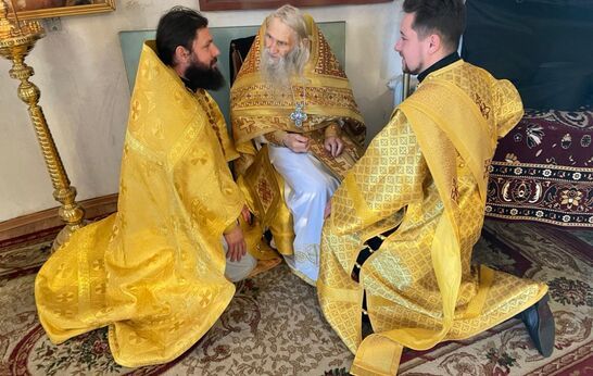 Схиархимандрит Илий (Ноздрин) совершил Божественную Литургию в храме святого Михаила Архангела села Сабурово.