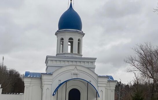 Схиархимандрит Илий (Ноздрин) совершил Богослужение в Свято-Лаврентьевом монастыре.