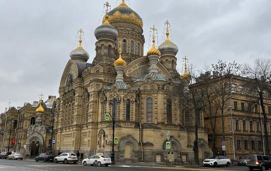 Батюшка Илий и Геннадий Николаевич Цурков посетили Успенское подворье монастыря Оптина Пустынь.