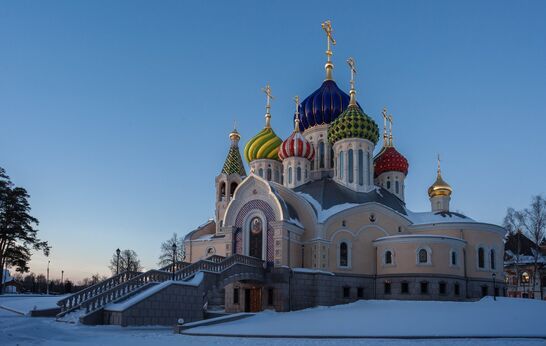 В навечерие Рождества Христова схиархимандрит Илий (Ноздрин) совершил богослужение в Соборном храме благоверного князя Игоря Черниговского в Переделкино