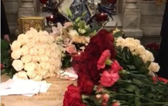 Молебен в Часовне Ксении Петербургской на Смоленском кладбище в Санкт-Петербурге 6 февраля 2020 года