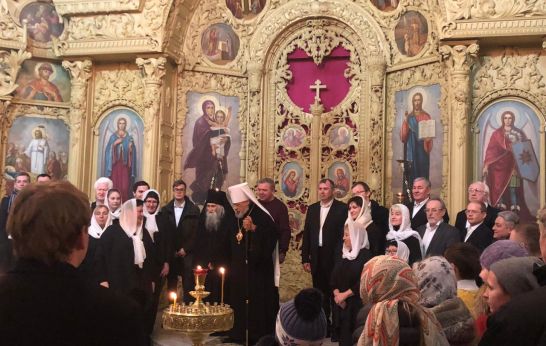  29 декабря Схиархимандрит Илий (Ноздрин) совершил всенощное бдение в Успенском (Михаило-Архангельском) соборе Орла.