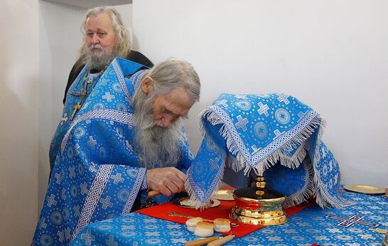 В Храме Сретения Господня прошли пасхальные богослужения