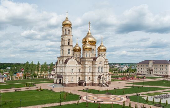 Духовно-православный центр «Вятский Посад» приглашает отметить Рождество Христово и Старый Новый Год