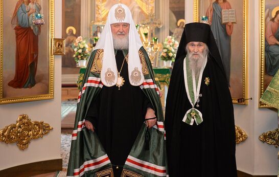 Схиархимандрит Илий (Ноздрин) поздравил Святейшего Патриарха Московского и всея Руси Кирилла с годовщиной интронизации.