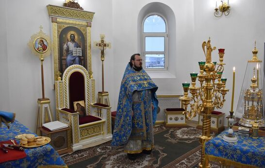 4 декабря в храме Вятского Посада прошла праздничная Божественная литургия