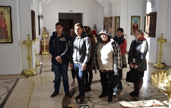 В Вятском Посаде прошла экскурсия для студентов института естественных наук и биотехнологии