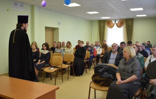 В Вятском Посаде проходят богословские беседы для сотрудников