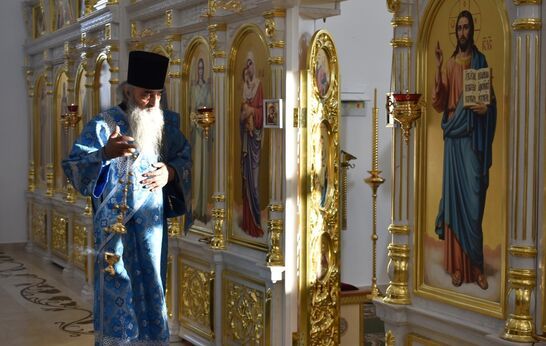 В Вятском Посаде нередко можно встретить насельника Оптиной пустыни иеродиакона Илиодора