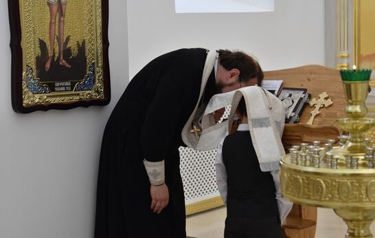 Величаем Тя, Пресвятая Дево!