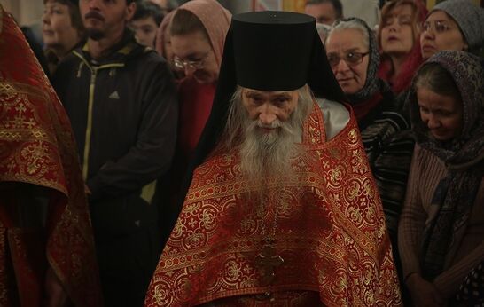 Батюшка Илий скорбит о русских новомучениках