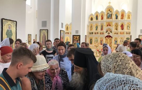 В храме Сретения Господня православные отметили праздник Преображения Господня