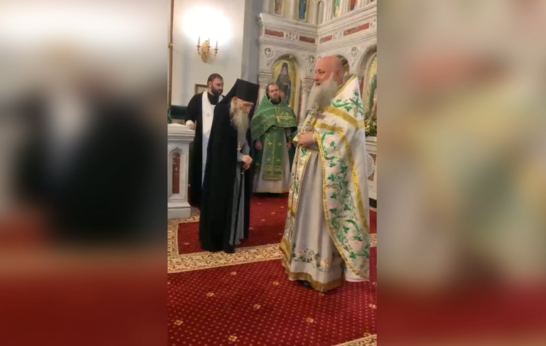 Cхиархимандрит Илий (Ноздрин) обратился к прихожанам со словами напутствия.