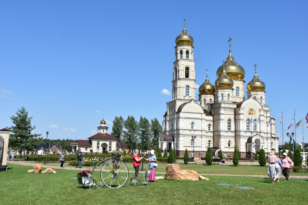 Вятский посад сайты. Духовно-православный центр «Вятский Посад». Вятский Посад Орел. Вятский Посад гимназия. Вятский Посад Орел зимой.